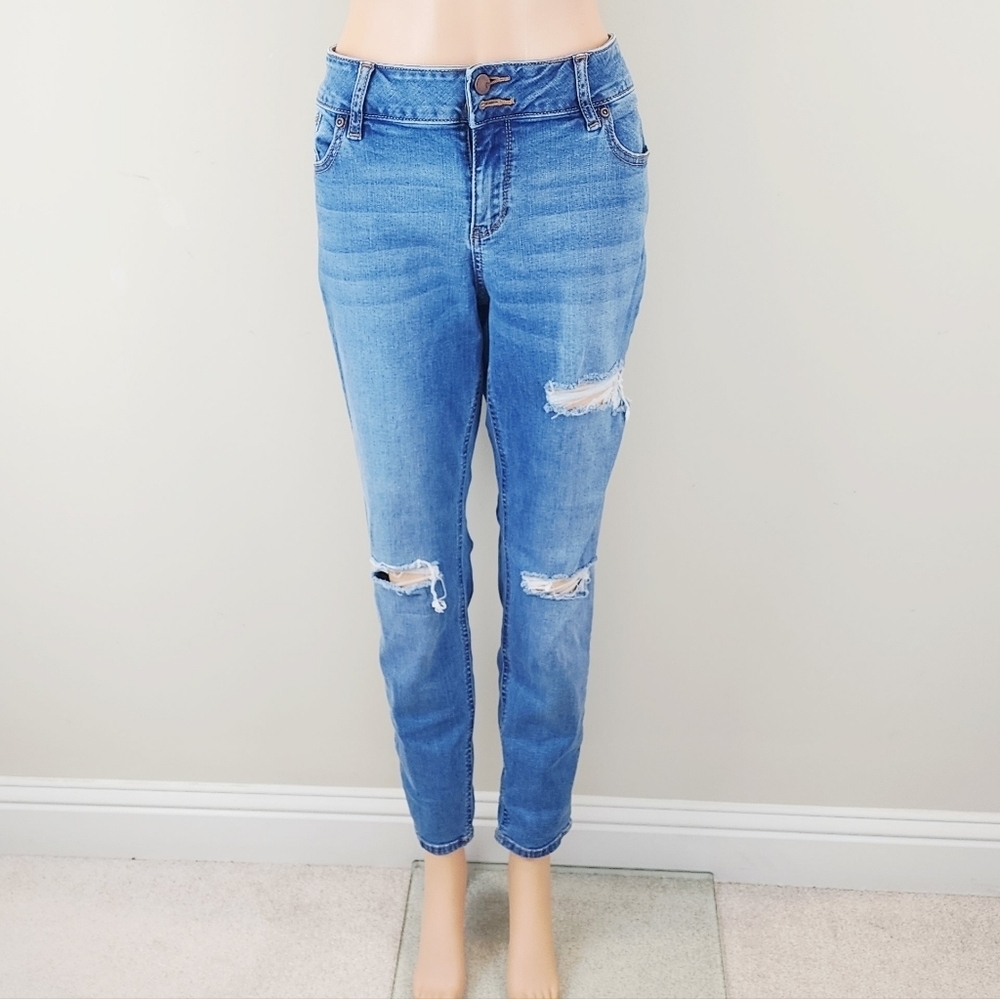 Soho New York & Company Curve Creator Jeabs Legging